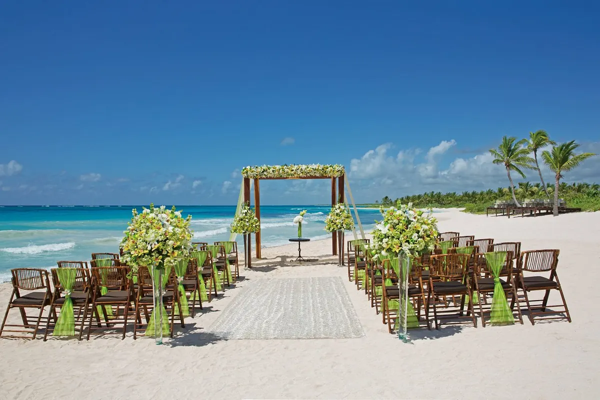 Sandy Beach Ceremony Altar